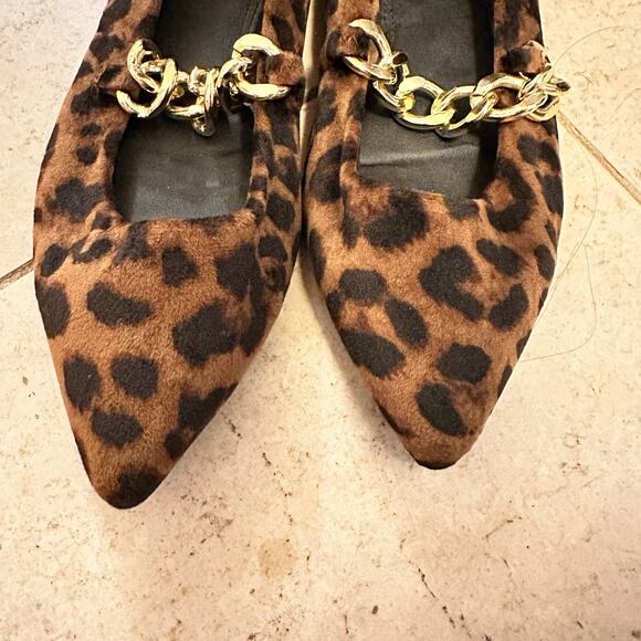 Asos Design 7 Mary Jane Pointed Suede Ballet Flat Leopard Old Money Gold Chain - Picture 8 of 11